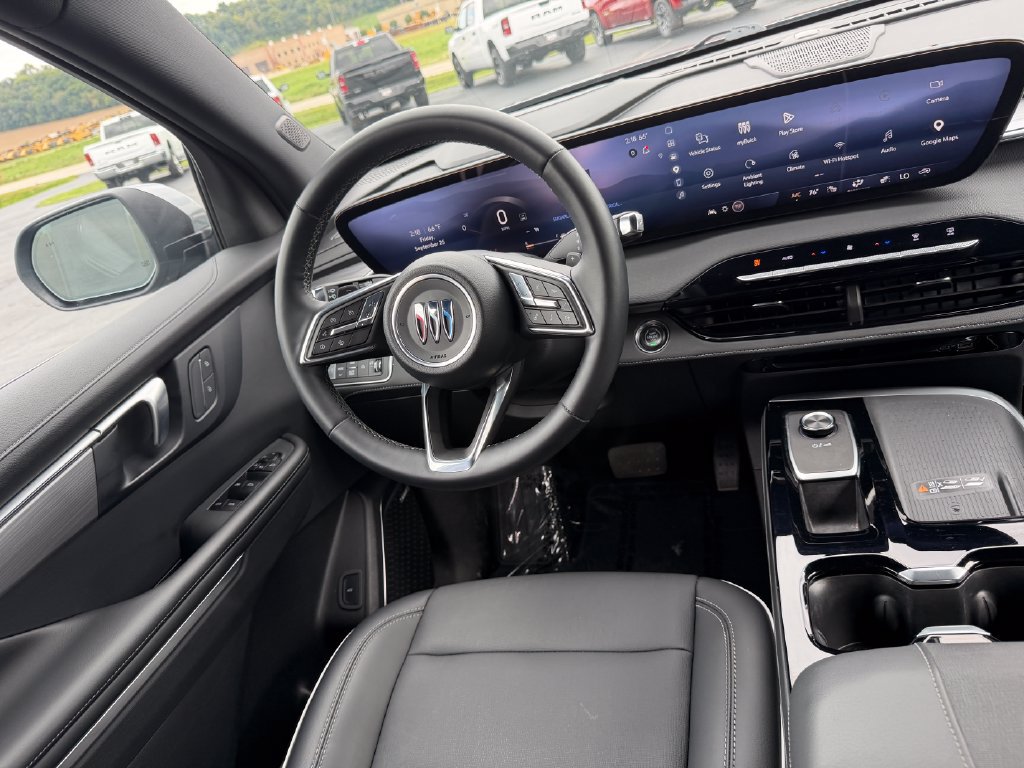 Used 2025 Buick Enclave Preferred AWD/4WD image 24