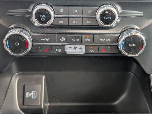 Used 2024 Ford F150 XLT w/ Equipment Group 302A MID image 19