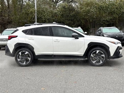 Used 2024 Subaru Crosstrek 2.5i Limited image 2