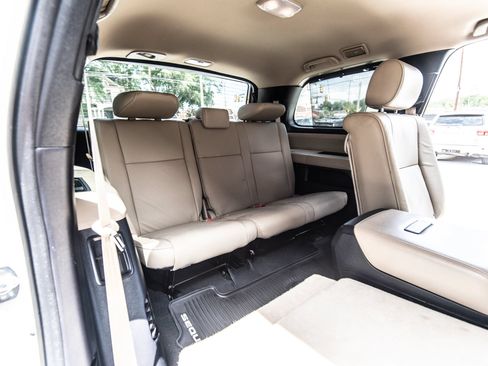 Used 2020 Toyota Sequoia Platinum RWD image 36