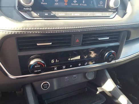 Certified 2023 Nissan Rogue SV image 23