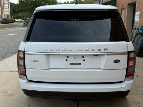Used 2017 Land Rover Range Rover HSE AWD/4WD image 4
