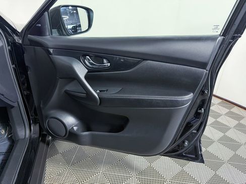 Used 2020 Nissan Rogue SL image 48