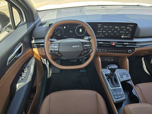 Used 2026 Kia Sportage X-Line w/ X-Line Technology Package image 13