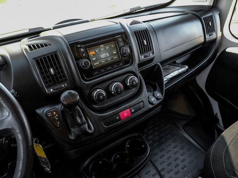 Used 2017 RAM ProMaster 1500 image 19