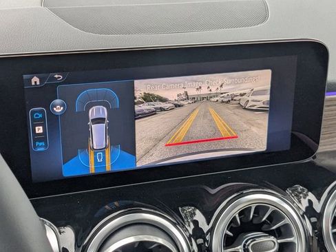 New 2026 Mercedes-Benz GLB 250 image 24