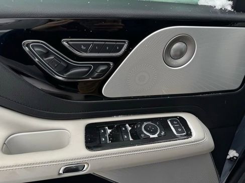 New 2026 Lincoln Aviator Reserve image 13