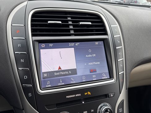 Used 2020 Lincoln Nautilus Reserve w/ Equipment Group 201A image 22