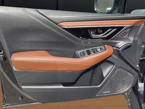 Used 2022 Subaru Outback Touring image 27