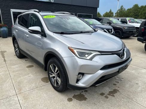Used 2017 Toyota RAV4 XLE w/ Plus Extra Value Package AWD/4WD image 1