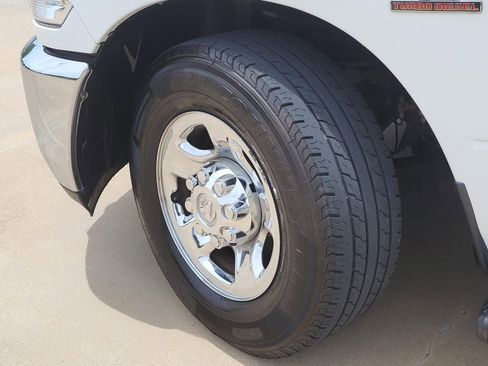 Used 2013 RAM 2500 Tradesman w/ Chrome Appearance Group RWD image 9