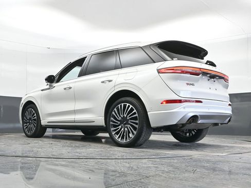 Used 2021 Lincoln Corsair Reserve w/ Equipment Group 201A image 53