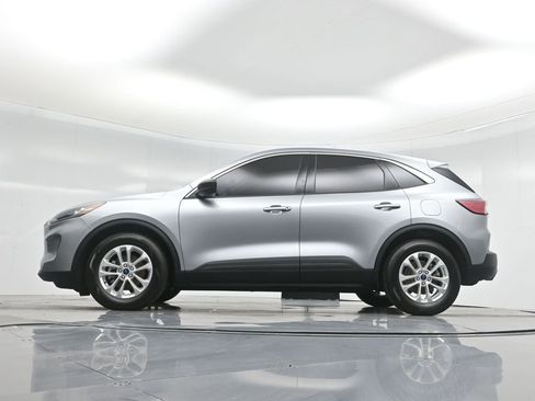 Used 2022 Ford Escape SE image 52