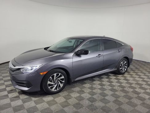 Used 2017 Honda Civic EX image 2