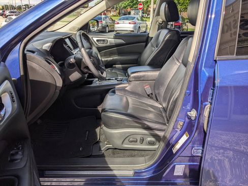 Used 2018 Nissan Pathfinder SL w/ SL Premium Package AWD/4WD image 10