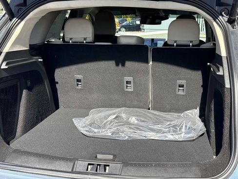 New 2026 Lincoln Corsair Premiere image 11