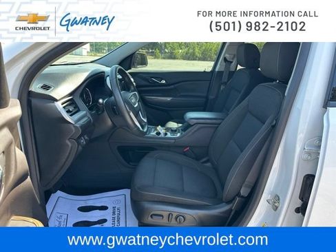 Used 2021 GMC Acadia SLE w/ Driver Convenience Package FWD image 21
