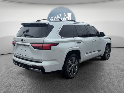 Used 2023 Toyota Sequoia Capstone image 3