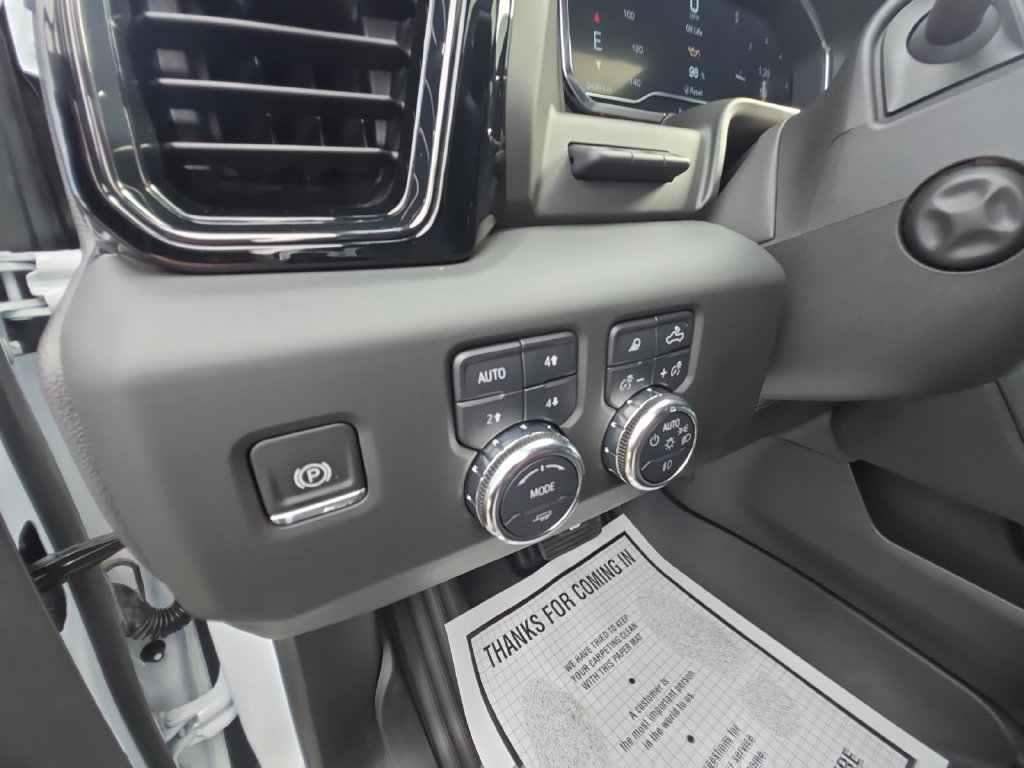 Certified 2025 GMC Sierra 1500 AT4 w/ AT4 Premium Package AWD/4WD image 32