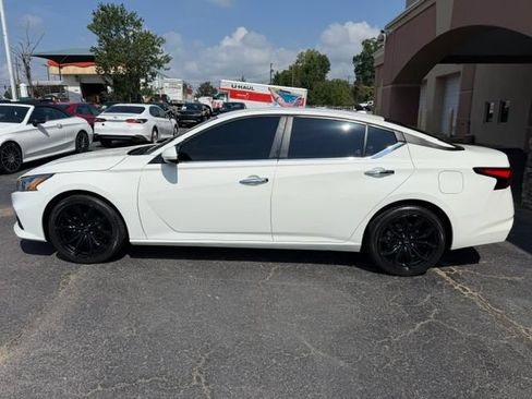 Used 2020 Nissan Altima 2.5 S FWD image 7
