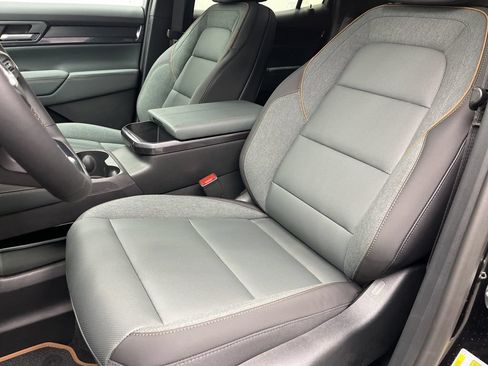New 2026 GMC Terrain AT4 AWD/4WD image 8