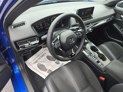 Used 2023 Honda Civic Sport image 15