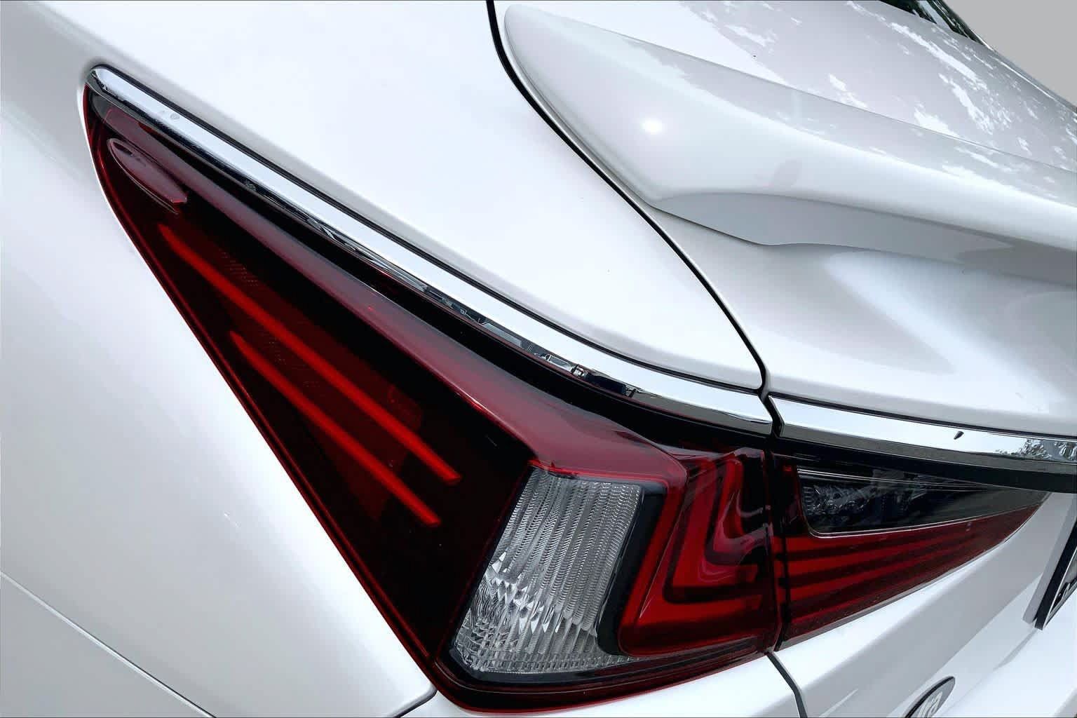 Used 2024 Lexus ES 350 w/ Premium Package FWD image 29