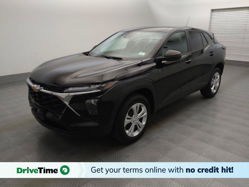 Used 2024 Chevrolet Trax LS FWD image 1