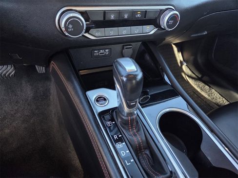 Used 2024 Nissan Altima 2.5 SR image 11