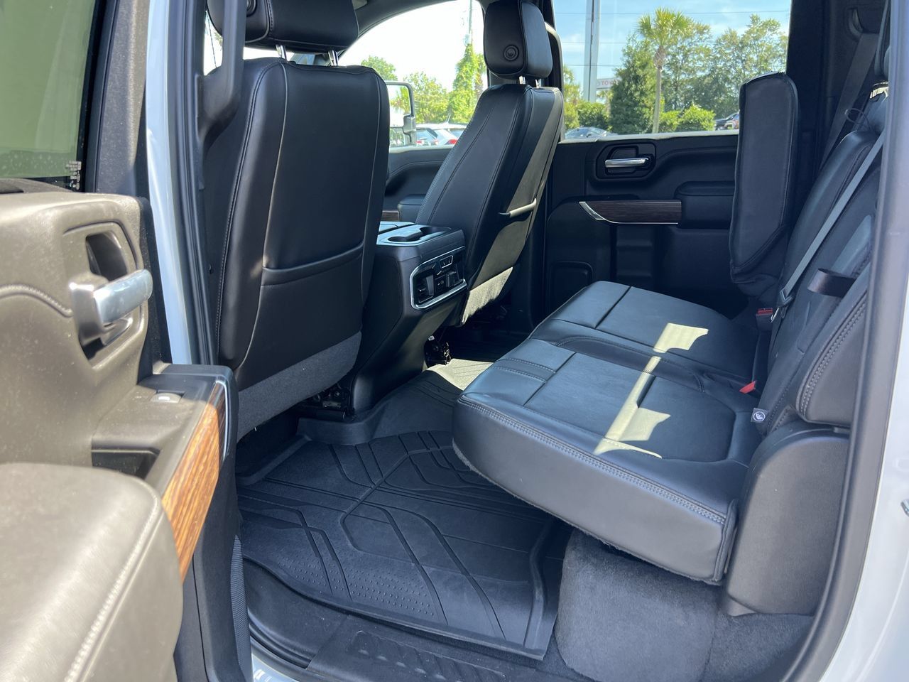 Used 2021 Chevrolet Silverado 3500 High Country AWD/4WD image 32