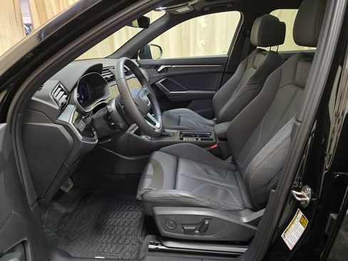 Certified 2025 Audi Q3 2.0T Premium w/ Convenience Package image 16
