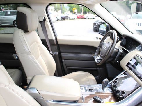 Used 2018 Land Rover Range Rover Sport HSE AWD/4WD image 11