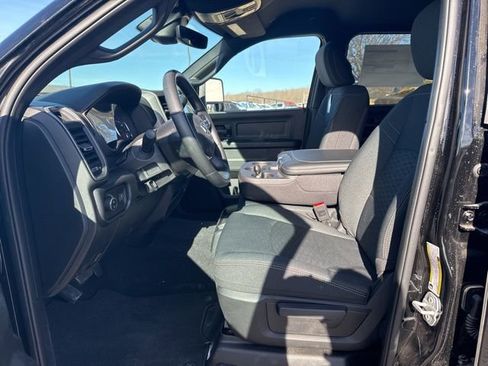 New 2026 RAM 2500 Tradesman AWD/4WD image 23