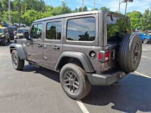 New 2026 Jeep Wrangler Unlimited Sport AWD/4WD image 4