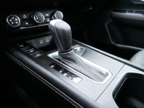 Certified 2025 Nissan Kicks SV w/ Illumination Package image 24