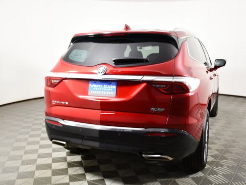 Used 2024 Buick Enclave Premium AWD/4WD image 7
