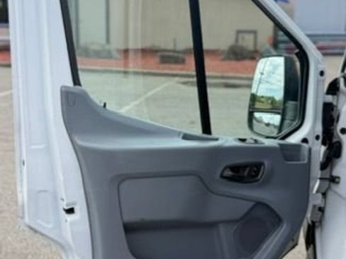 Used 2018 Ford Transit 150 148 Medium Roof RWD image 11