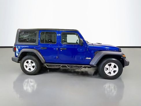 Used 2018 Jeep Wrangler Unlimited Sport S AWD/4WD image 11