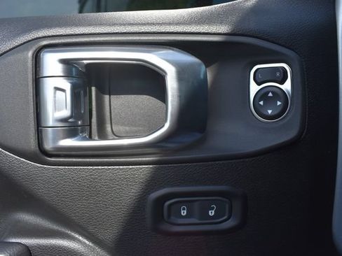 Used 2024 Jeep Wrangler Unlimited Sport AWD/4WD image 19