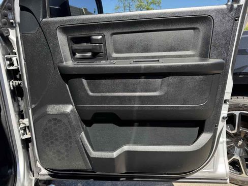 Used 2017 RAM 1500 Express AWD/4WD image 30