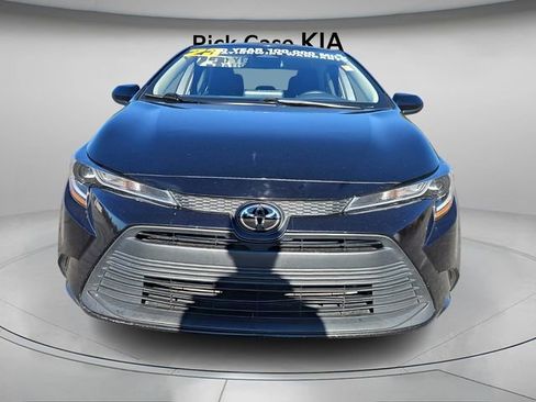 Used 2023 Toyota Corolla LE image 5