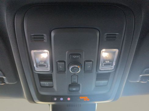 Used 2025 Chevrolet Suburban RST w/ Comfort Package image 26