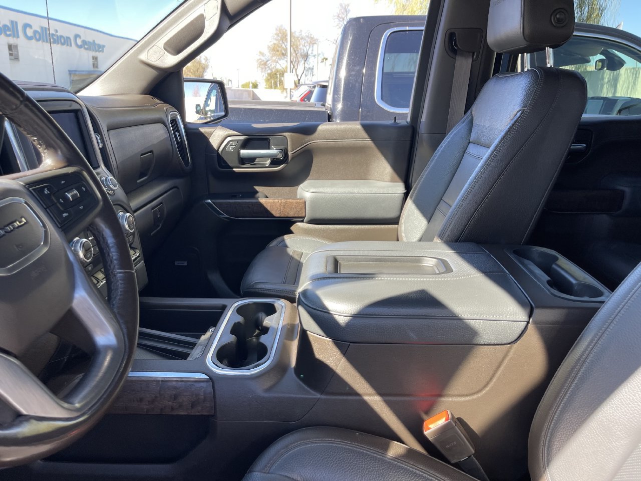 Used 2020 GMC Sierra 1500 Denali w/ Denali Ultimate Package AWD/4WD image 10