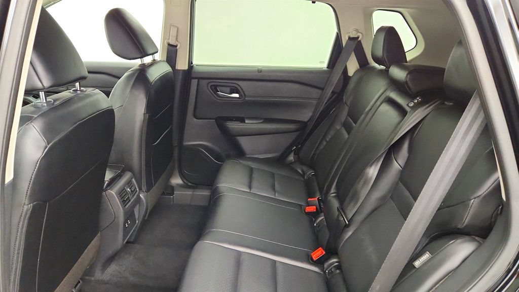 Used 2026 Nissan Rogue SV w/ SV Premium Package AWD/4WD image 21