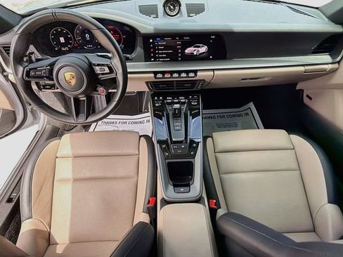 Used 2025 Porsche 911 Carrera RWD image 15