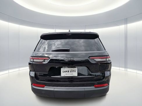 New 2026 Jeep Grand Cherokee L Limited AWD/4WD image 4