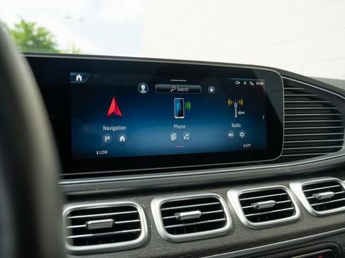 Used 2024 Mercedes-Benz GLE 350 4MATIC image 25