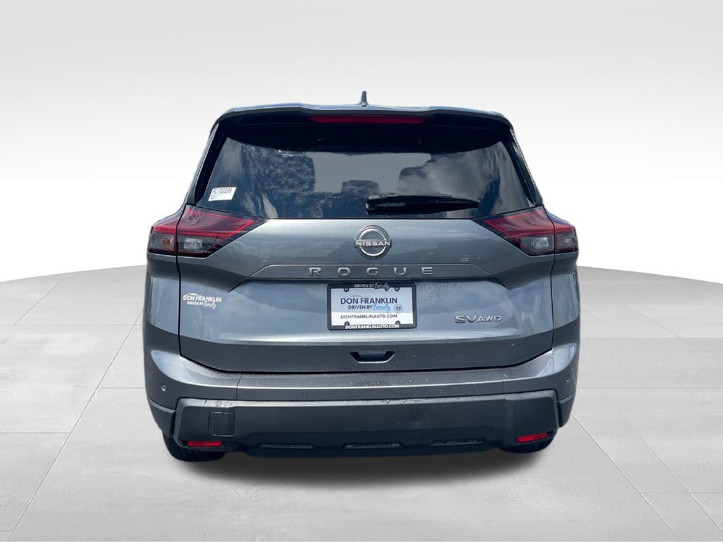 Used 2024 Nissan Rogue SV AWD/4WD image 4