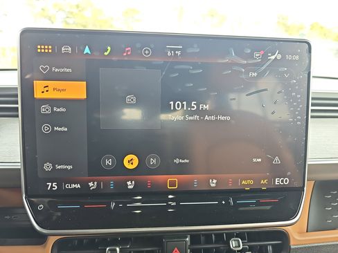 New 2025 Volkswagen ID. Buzz Pro S image 24