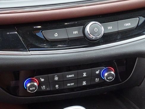 Used 2018 Buick Enclave Avenir w/ Avenir Technology Package image 26